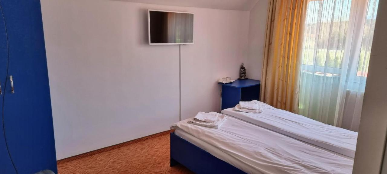 Pensiunea Emma Sîmbăta de Sus Exteriör bild